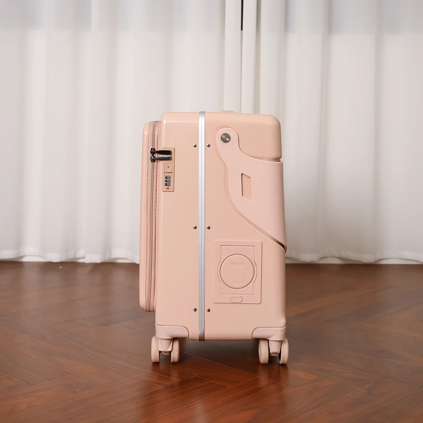 حقيبة أمي للأطفال من BunnyFly  - مراجعة Baby Nursery Trolley وسعره